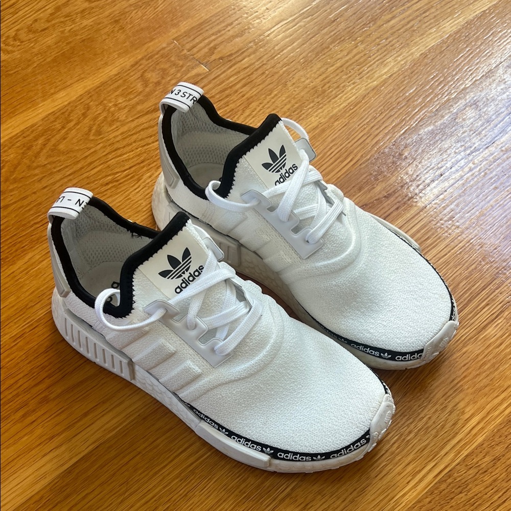 Adidas NND R1 - size 7.5